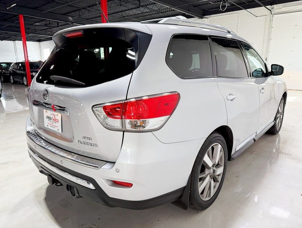 2014 Nissan Pathfinder Platinum photo 7