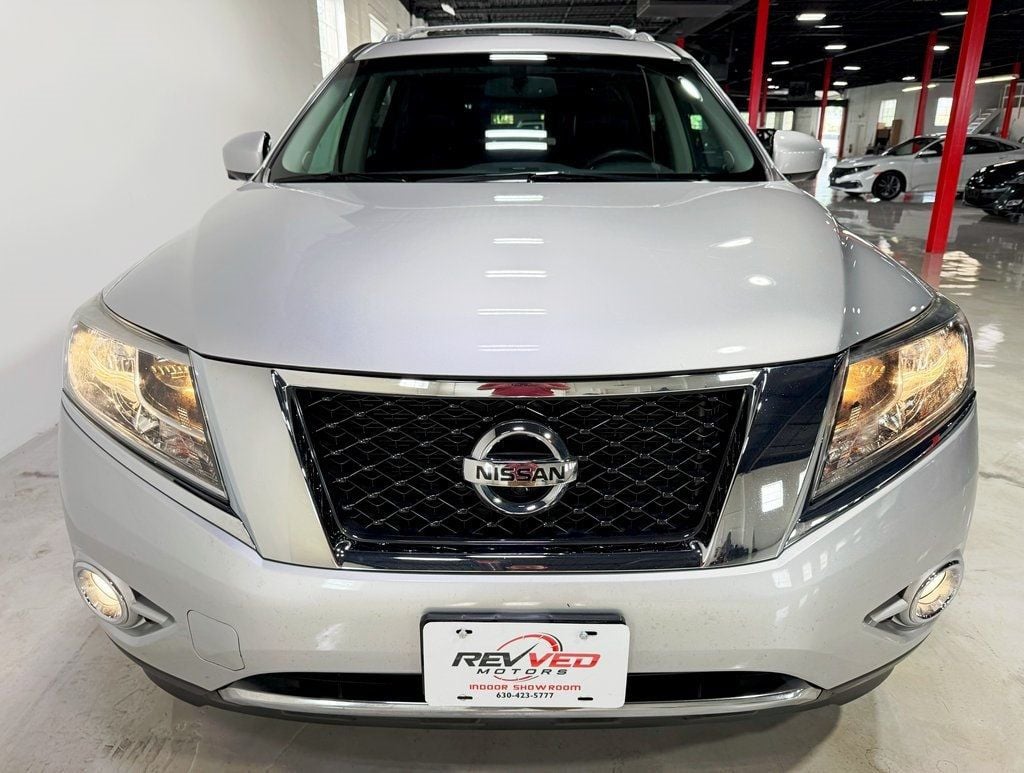 2014 Nissan Pathfinder Platinum photo 9