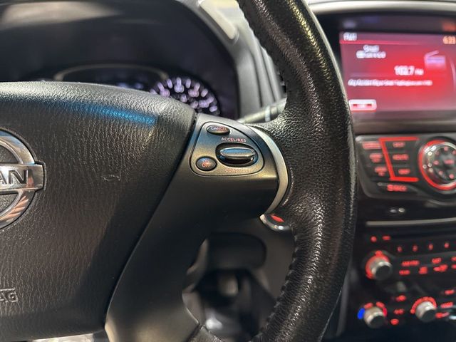 2014 Nissan Pathfinder 4WD 4dr Platinum - 22987593 - 11