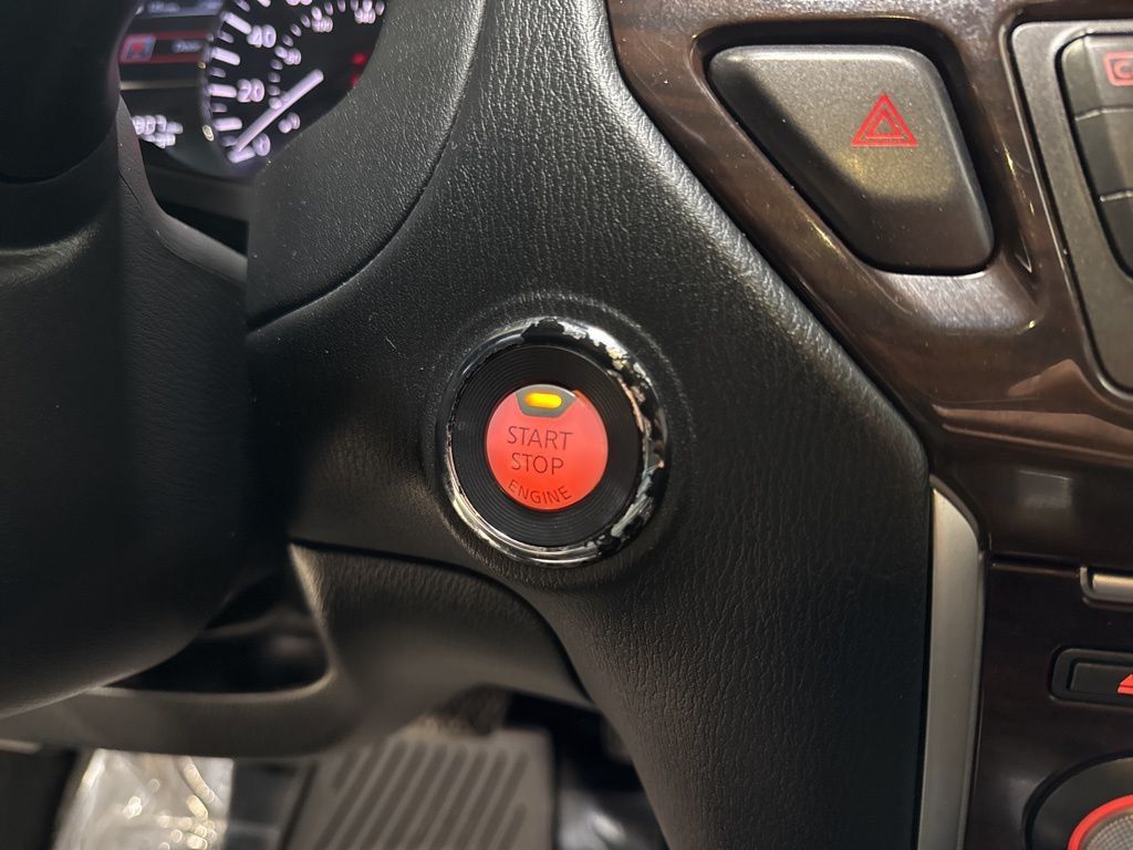 2014 Nissan Pathfinder 4WD 4dr Platinum - 22987593 - 15