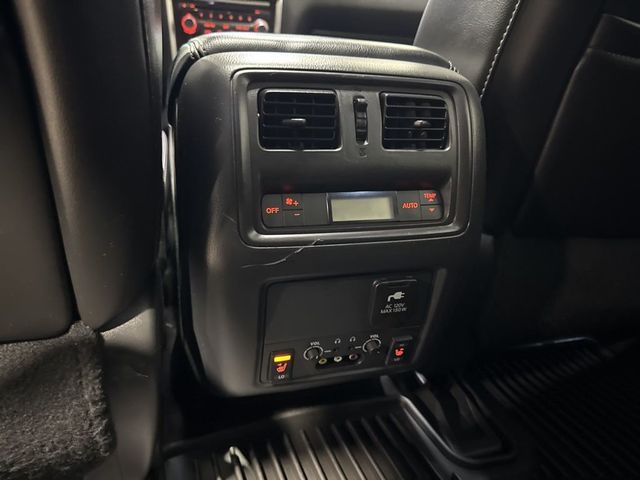 2014 Nissan Pathfinder 4WD 4dr Platinum - 22987593 - 39