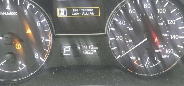 2014 Nissan Pathfinder 4WD 4dr Platinum - 23008039 - 9