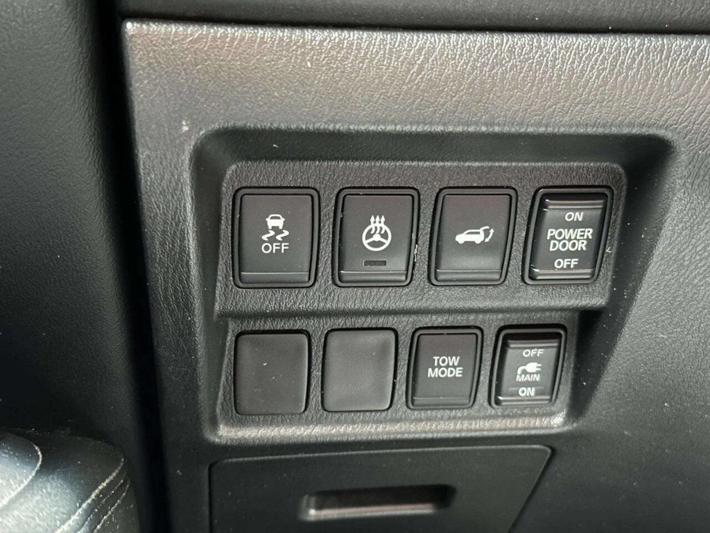 2014 Nissan Pathfinder 4WD 4dr Platinum - 23015328 - 29