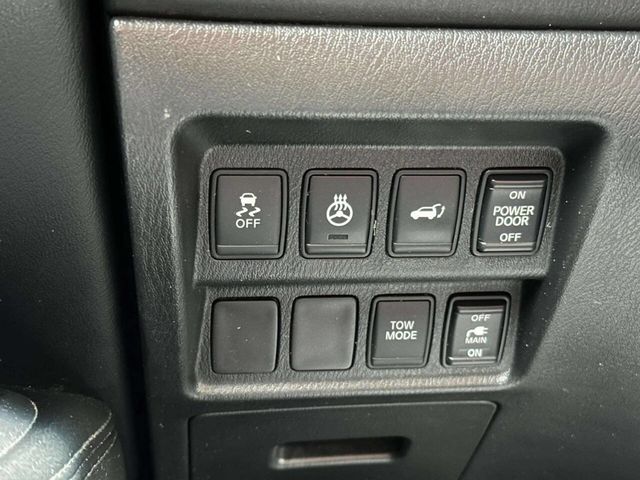 2014 Nissan Pathfinder 4WD 4dr Platinum - 23015328 - 29