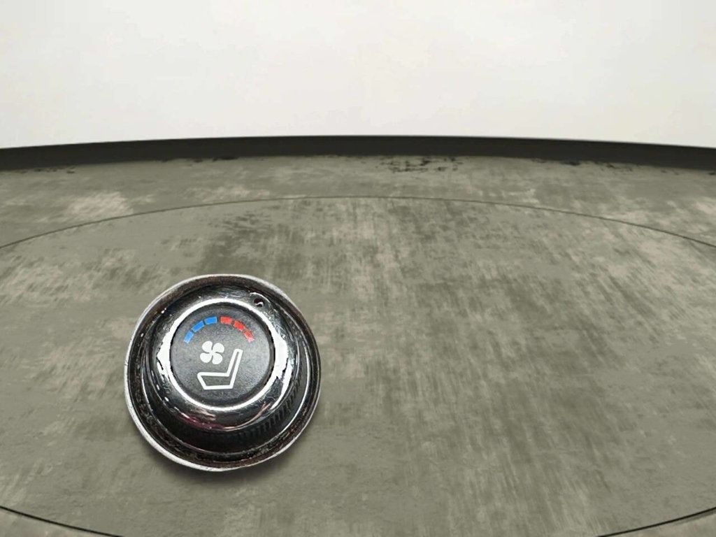 2014 Nissan Pathfinder 4WD 4dr Platinum - 23015328 - 37