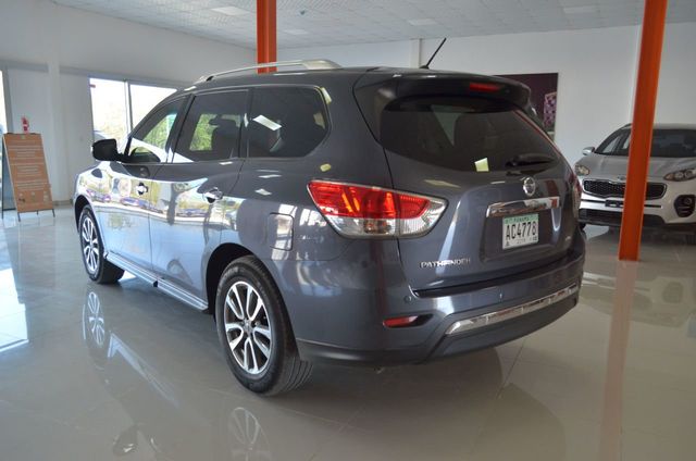 2014 Nissan Pathfinder 4X4 V6  7 Pasajeros  - 19822047 - 3