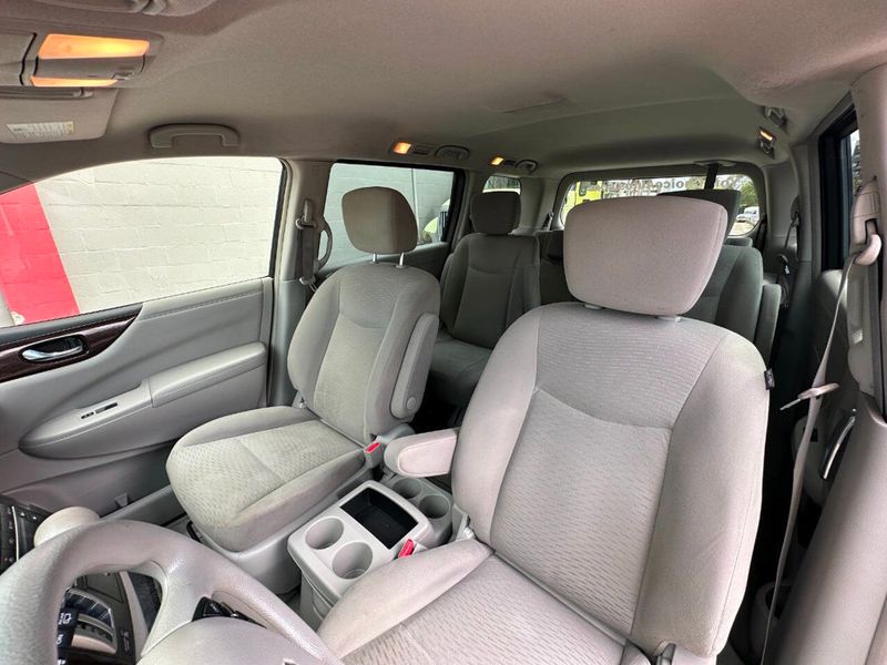 2014 Nissan Quest 4dr S - 22904666 - 13