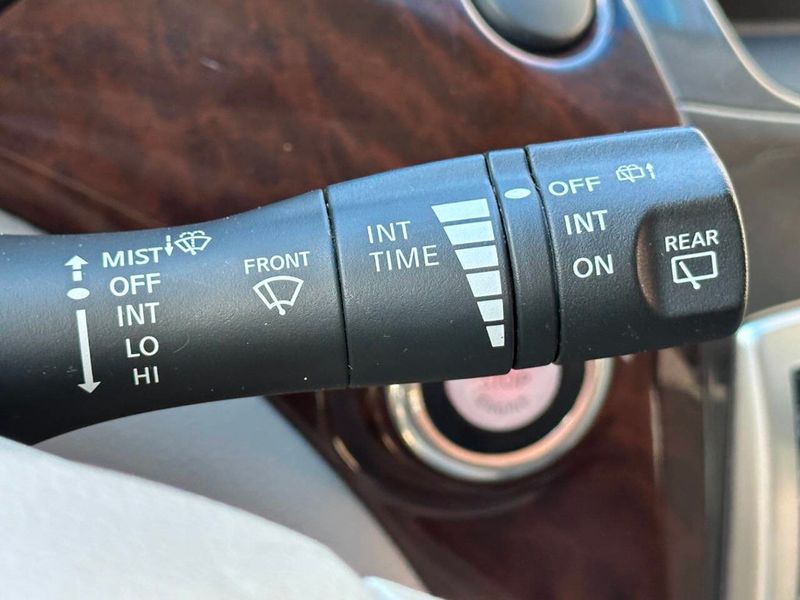 2014 Nissan Quest 4dr S - 22904666 - 31