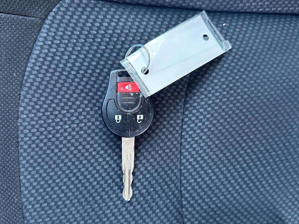 2014 Nissan Rogue Select AWD 4dr S - 22948533 - 25