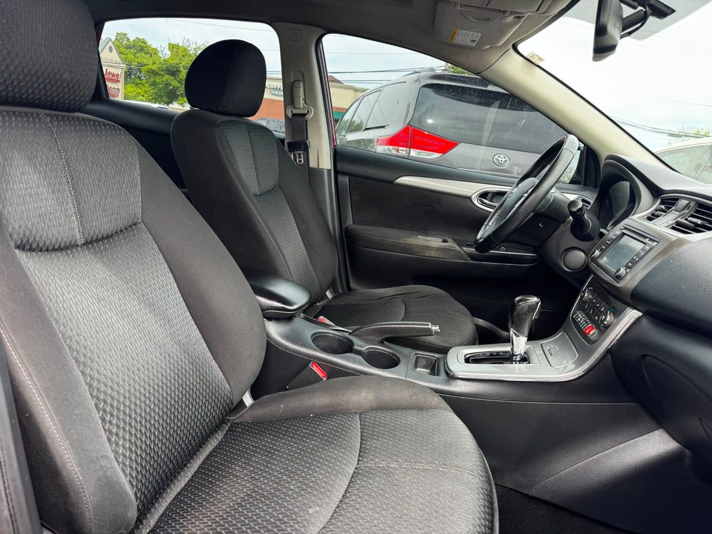 2014 Nissan Sentra 4dr Sedan I4  - 23022307 - 17