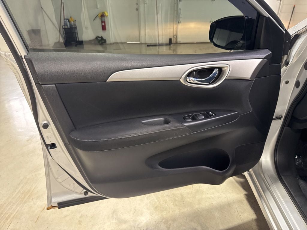 2014 Nissan Sentra 4dr Sedan I4 CVT S - 23019932 - 18