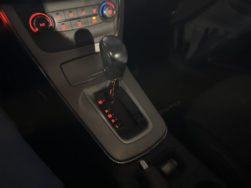 2014 Nissan Sentra 4dr Sedan I4 CVT SV - 22995152 - 12