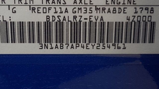 2014 Nissan Sentra (Easy Fix) SR - 17845980 - 26