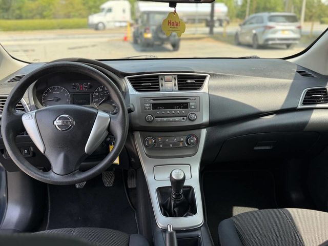 2014 Nissan Sentra SV 4dr Sedan - 23010670 - 11