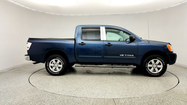 2014 Nissan Titan 4WD Crew Cab SWB SV - 23062328 - 3