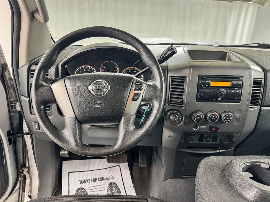 2014 Nissan Titan PRO-4X CREW CAB 4WD - 23056247 - 10