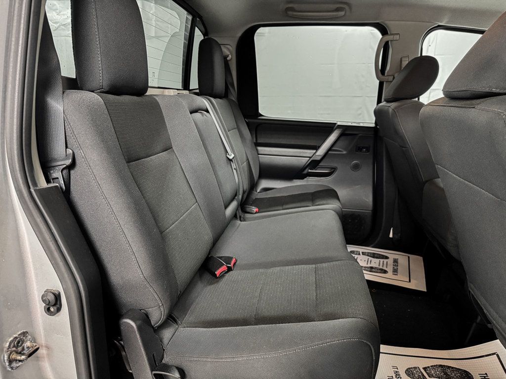 2014 Nissan Titan PRO-4X CREW CAB 4WD - 23056247 - 8