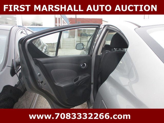 2014 Nissan Versa 4dr Sedan Automatic 1.6 S - 22951922 - 5