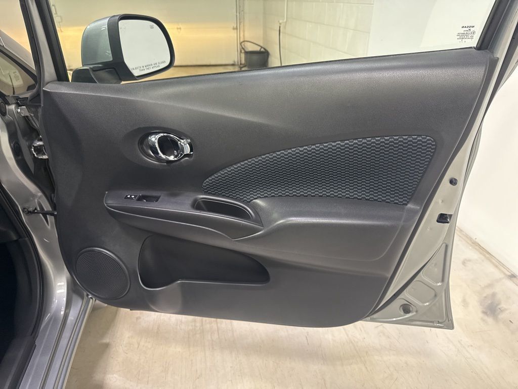 2014 Nissan Versa Note 5dr Hatchback CVT 1.6 SV - 22986613 - 39