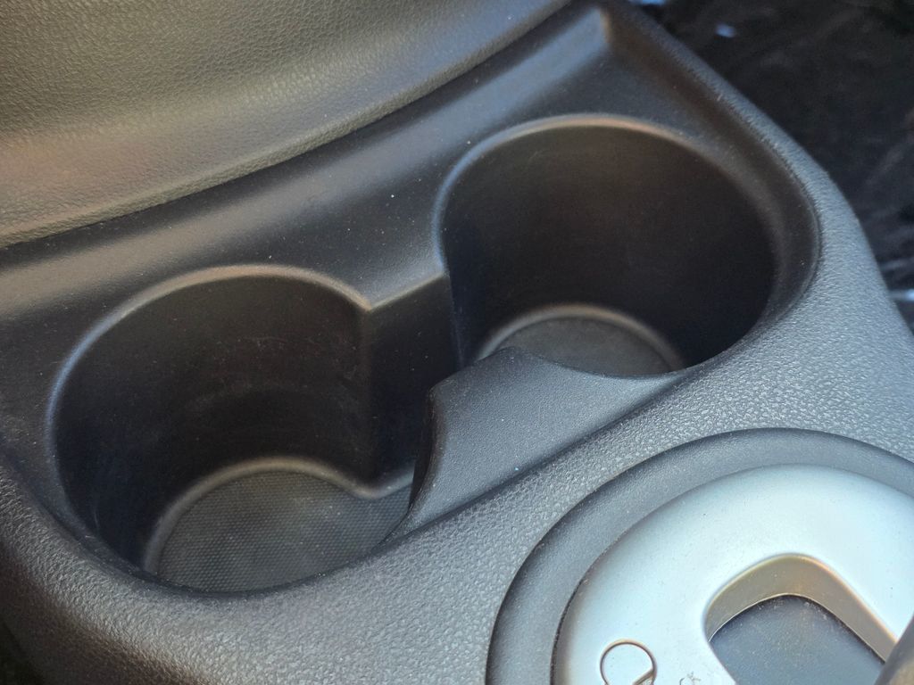 2014 Nissan Versa Note 5dr Hatchback CVT 1.6 SV - 23002568 - 29