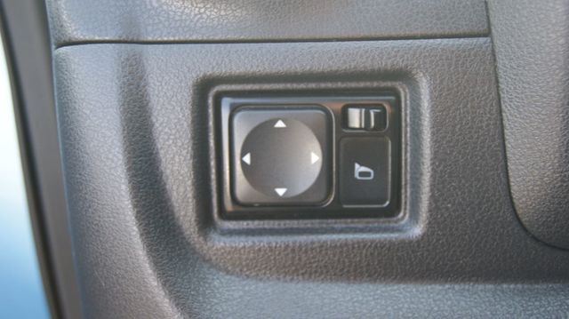 2014 Nissan Versa Note JUST SERVICED VERY CLEAN INSIDE AND OUT  - 22891403 - 13