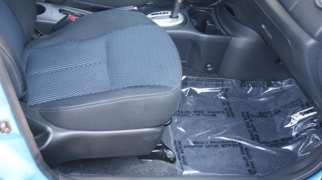 2014 Nissan Versa Note JUST SERVICED VERY CLEAN INSIDE AND OUT  - 22891403 - 37