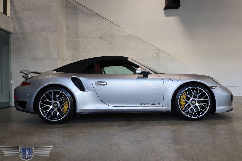 2014 Porsche 911 2dr Cabriolet Turbo S - 22886118 - 16