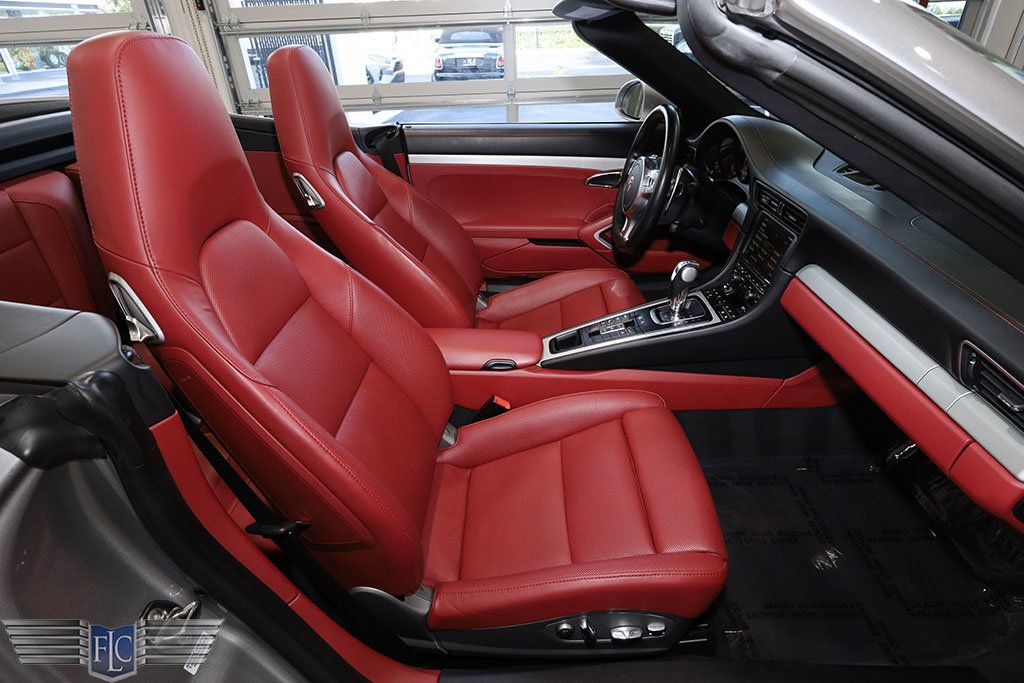 2014 Porsche 911 2dr Cabriolet Turbo S - 22886118 - 21