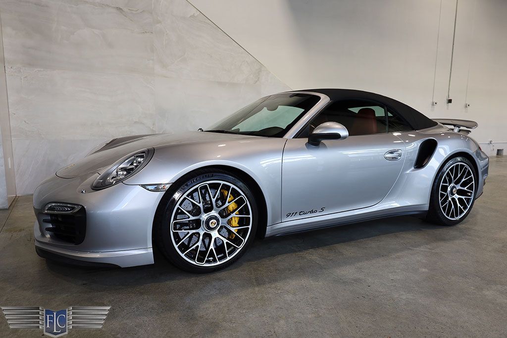 2014 Porsche 911 2dr Cabriolet Turbo S - 22886118 - 3