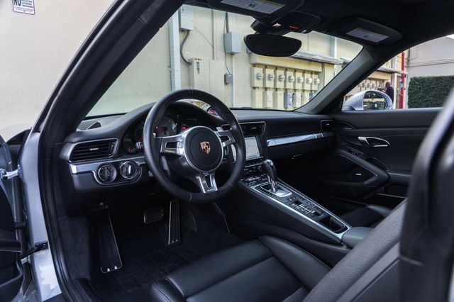2014 Porsche 911 2dr Coupe Carrera S - 22940103 - 16
