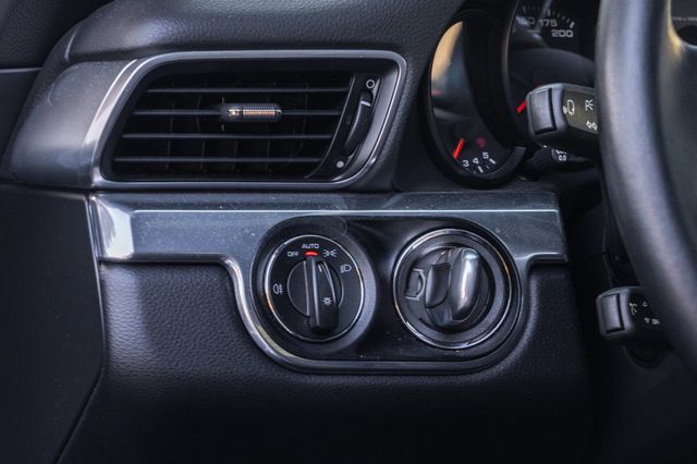 2014 Porsche 911 2dr Coupe Carrera S - 22940103 - 17