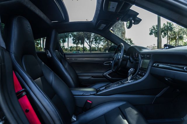 2014 Porsche 911 2dr Coupe Turbo - 22967679 - 21