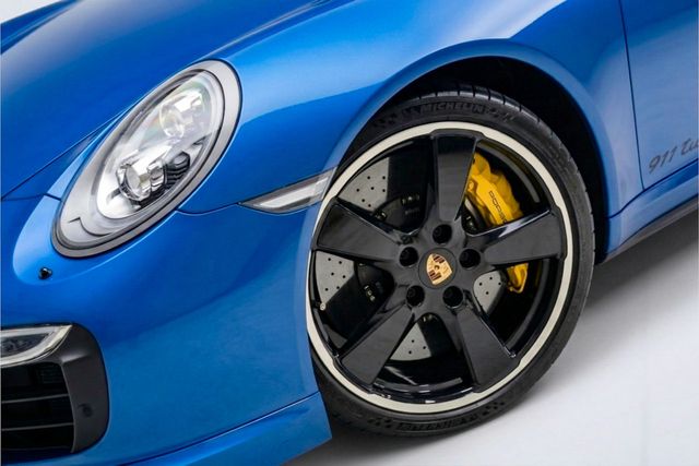 2014 Porsche 911 2dr Coupe Turbo S - 23067878 - 8