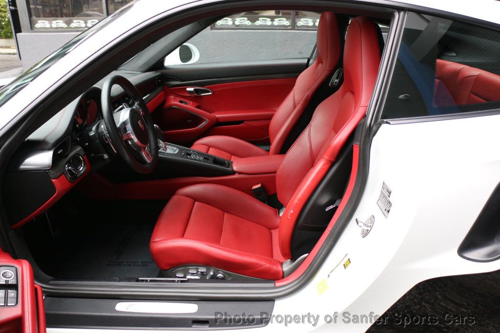 2014 Porsche 911 2dr Coupe Turbo S - 23085934 - 24