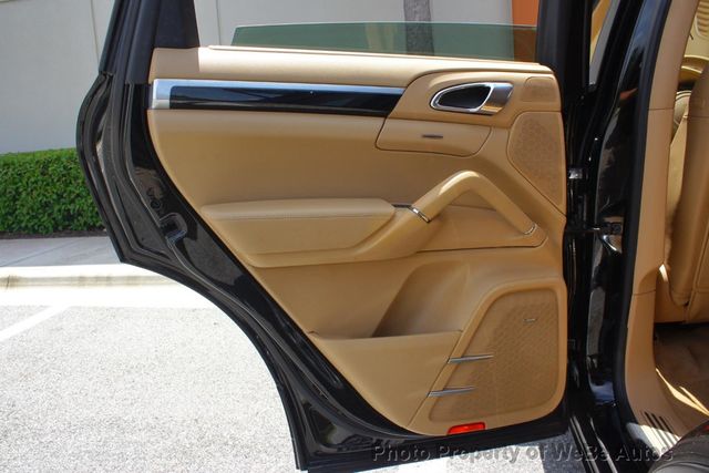 2014 Porsche Cayenne AWD, 3.0L V6 Turbo Diesel, - 23023801 - 54