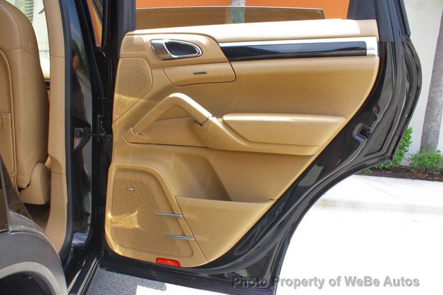 2014 Porsche Cayenne AWD, 3.0L V6 Turbo Diesel, - 23023801 - 62