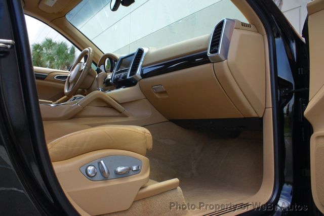 2014 Porsche Cayenne AWD, 3.0L V6 Turbo Diesel, - 23023801 - 69
