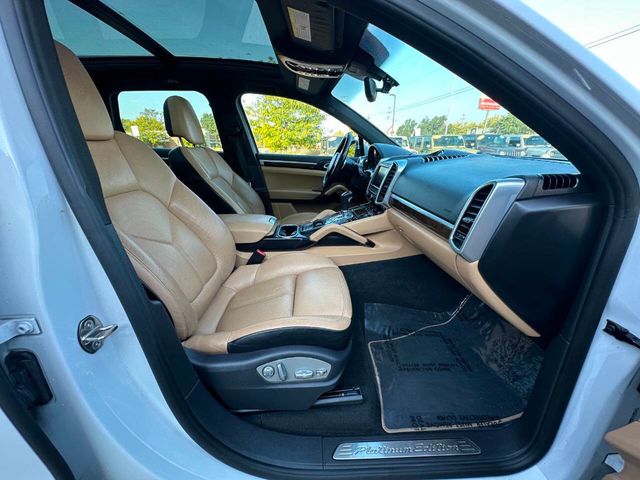 2014 Porsche Cayenne AWD 4dr Platinum Edition - 22916532 - 32