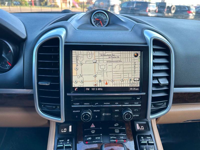 2014 Porsche Cayenne AWD 4dr Platinum Edition - 22916532 - 43