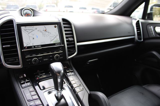 2014 Porsche Cayenne AWD Platinum - 23007763 - 15