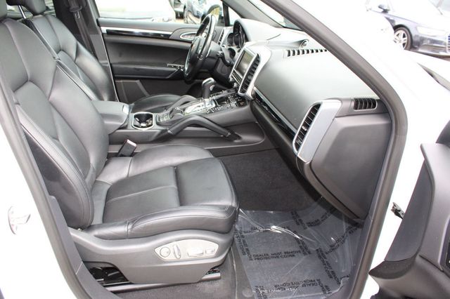 2014 Porsche Cayenne AWD Platinum - 23007763 - 23