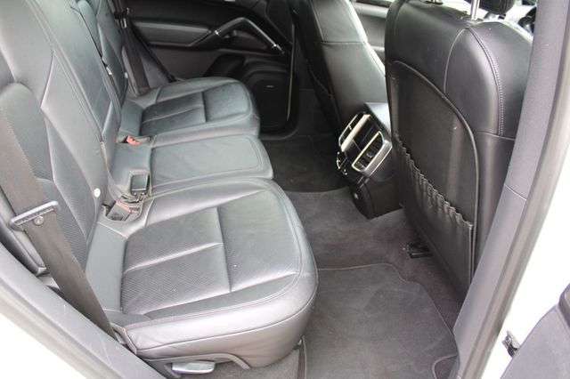 2014 Porsche Cayenne AWD Platinum - 23007763 - 24