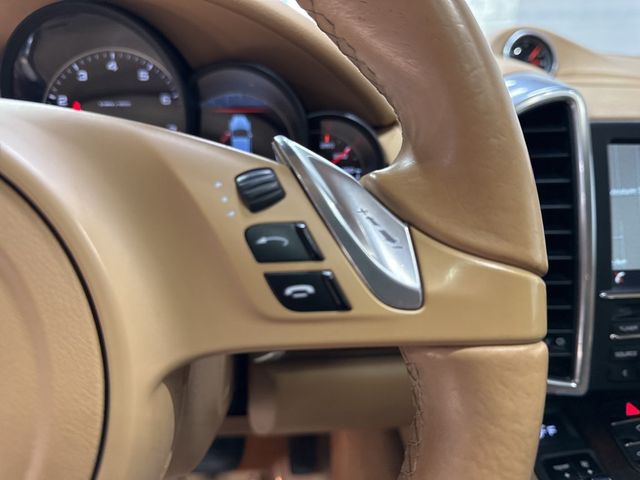 2014 Porsche Cayenne Base Trim - 22975156 - 10