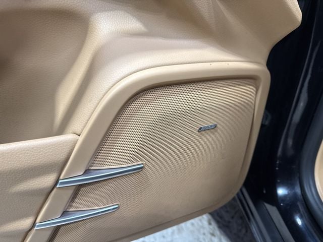 2014 Porsche Cayenne Base Trim - 22975156 - 33