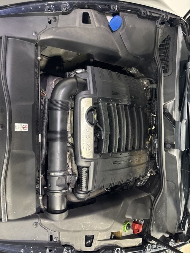 2014 Porsche Cayenne Base Trim - 22975156 - 52
