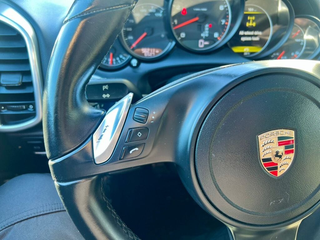 2014 Porsche Cayenne Base Trim - 22976568 - 17
