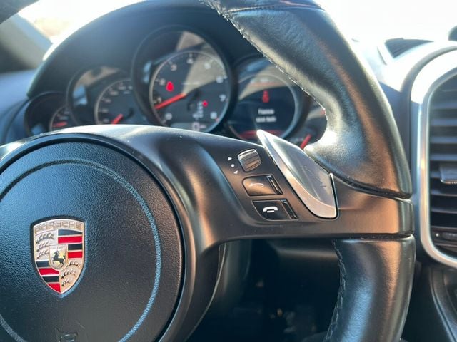 2014 Porsche Cayenne Base Trim - 22976568 - 18