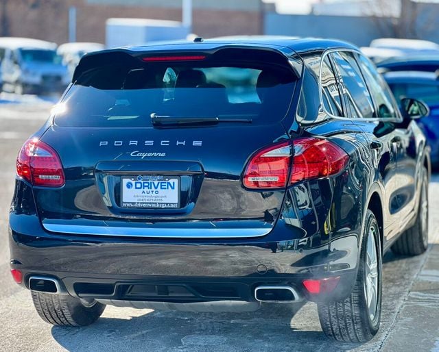 2014 Porsche Cayenne Base Trim - 22976568 - 5