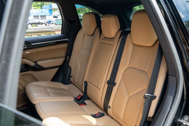 2014 Porsche Cayenne LocalTrade/PlatinumEdition/Heated&CooledSeats/PanoramicSunroof - 23032118 - 47