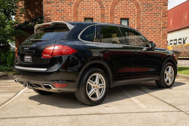 2014 Porsche Cayenne's photo